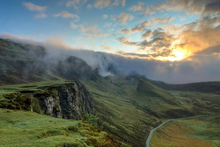 Milford Road & Fiordland: Driving New Zealand’s Sheer Granite Valleys