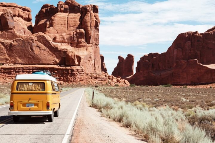 Mountain Road Trip Packing Blueprint: Vehicle Prep, Topo Nav & Layering
